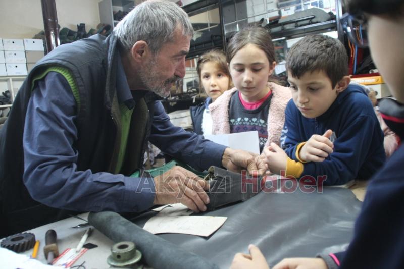 Akyazı SGM Öğrencileri Mesleklerle Tanıştırdı