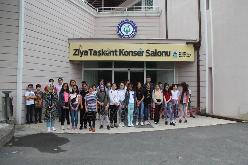 Akyazı SGM öğrencileri şehir gezisine çıktı