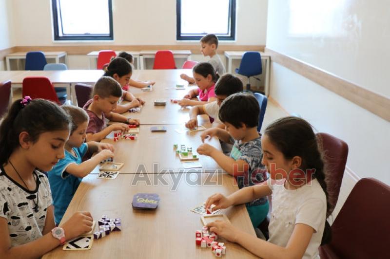 Akyazı SGM’de bin 201 öğrenci eğitimlere katılıyor