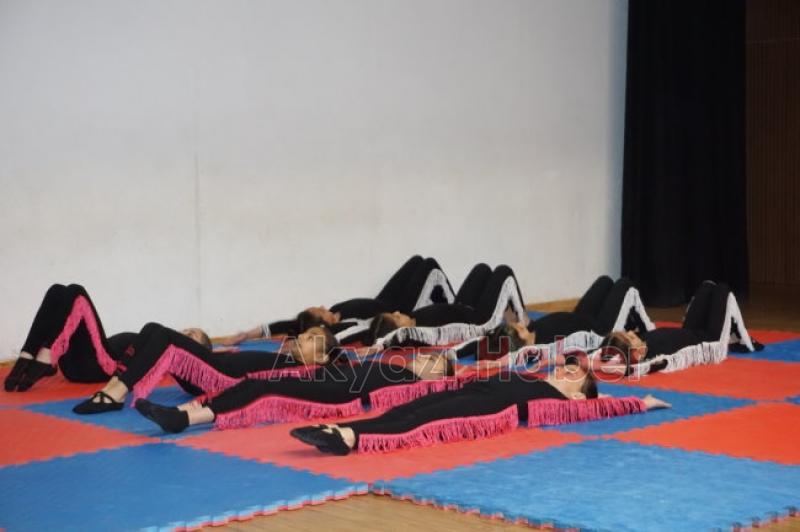 AKYAZI SGMDE DAVRANIŞSAL BAĞIMLILIKLARla MüCADELE ETKiNLiKLERi YAPILDI