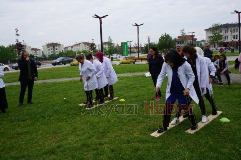 AKYAZI SGMDE DAVRANIŞSAL BAĞIMLILIKLARla MüCADELE ETKiNLiKLERi YAPILDI