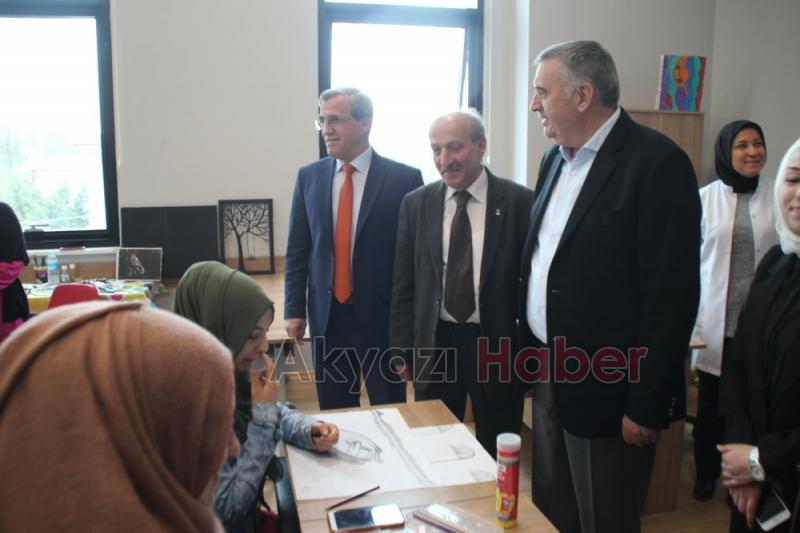 Akyazı Sosyal Gelişim Merkezi Törenle Açıldı