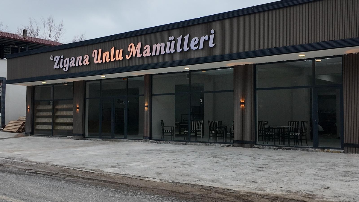 Akyazı Taşburun Yolu’nda Yeni Fırın: Zigana Unlu Mamülleri Hizmete Başladı