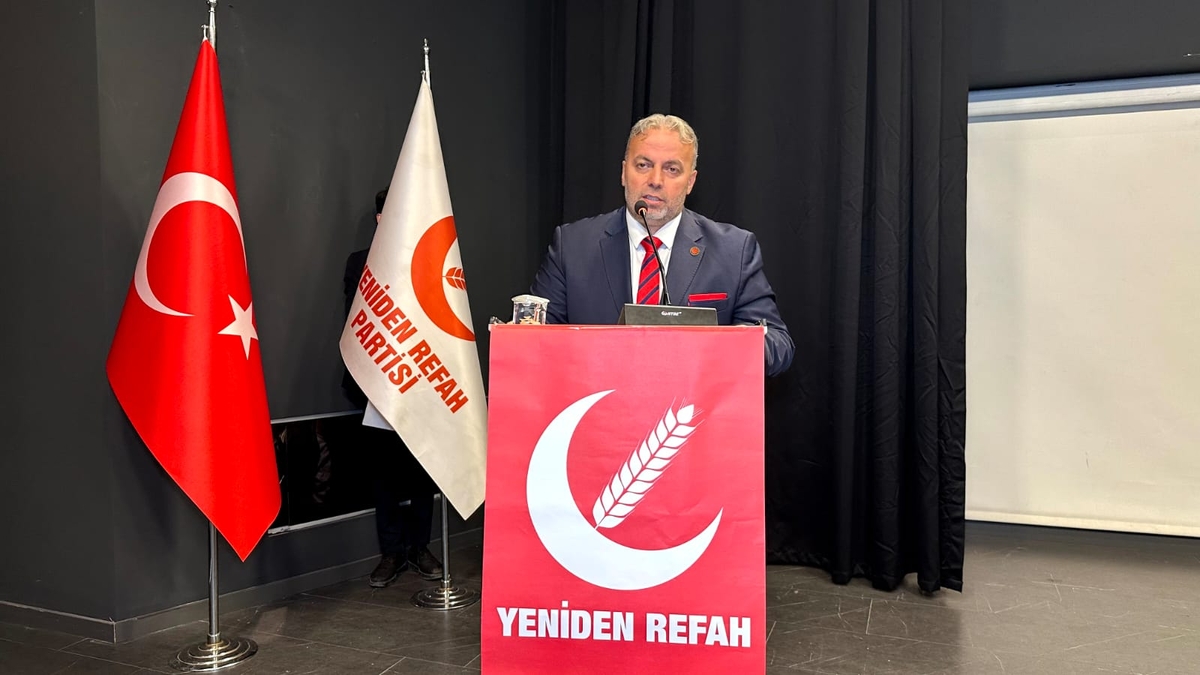 Akyazı Teşkilatına İl Divan Toplantısında Çift Ödül