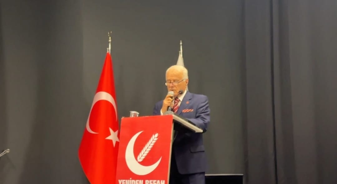 Akyazı Teşkilatına İl Divan Toplantısında Çift Ödül