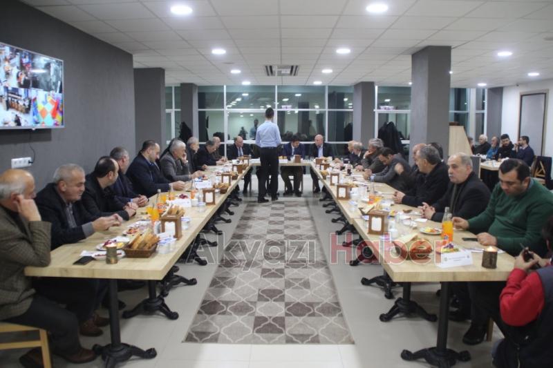 Akyazı Ticaret Borsası Bütçe Yemeği Düzenledi