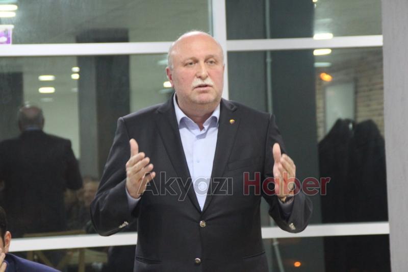 Akyazı Ticaret Borsası Bütçe Yemeği Düzenledi