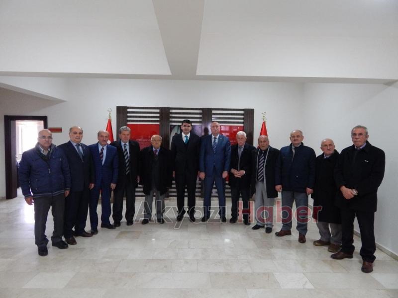 AKYAZI TİCARET BORSASI VE ZİRAAT ODASINDAN KAYMAKAM KALAYLI YA HAYIRLI OLSUN ZİYARETİ