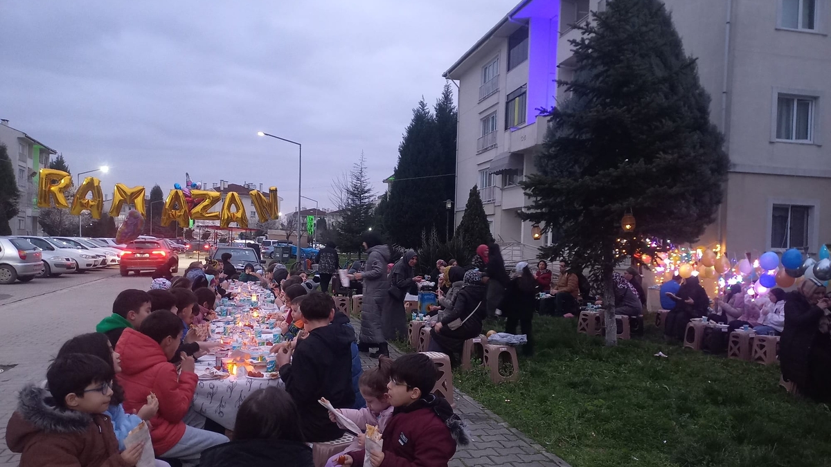 Akyazı TOKİ'de çocuklar için Ramazan etkinliği