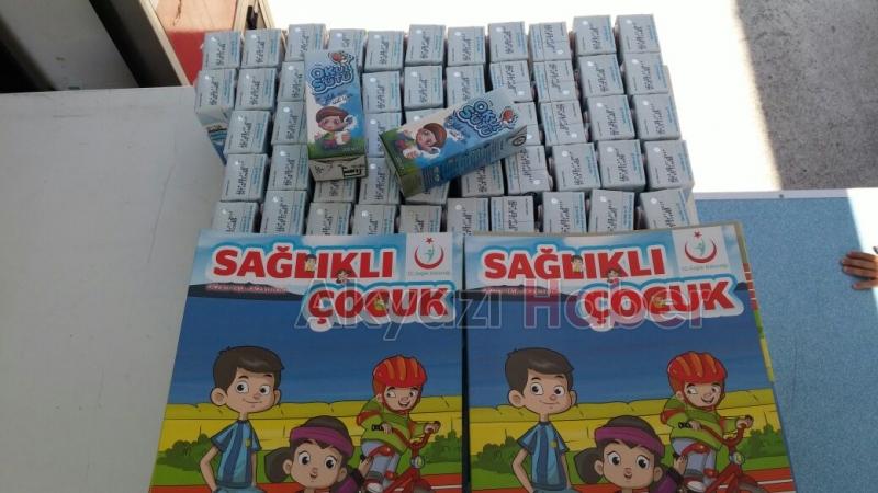 AKYAZI TOPLUM SAĞLIĞI MERKEZİNDEN DÜNYA SÜT GÜNÜ ETKİNLİĞİ