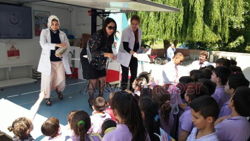 AKYAZI TOPLUM SAĞLIĞI MERKEZİNDEN DÜNYA SÜT GÜNÜ ETKİNLİĞİ