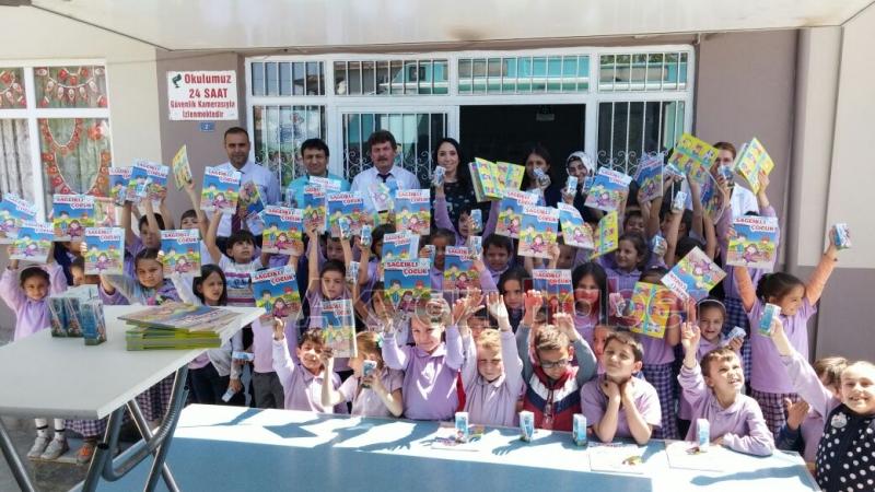 AKYAZI TOPLUM SAĞLIĞI MERKEZİNDEN DÜNYA SÜT GÜNÜ ETKİNLİĞİ