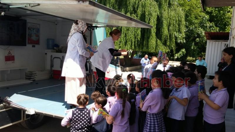 AKYAZI TOPLUM SAĞLIĞI MERKEZİNDEN DÜNYA SÜT GÜNÜ ETKİNLİĞİ