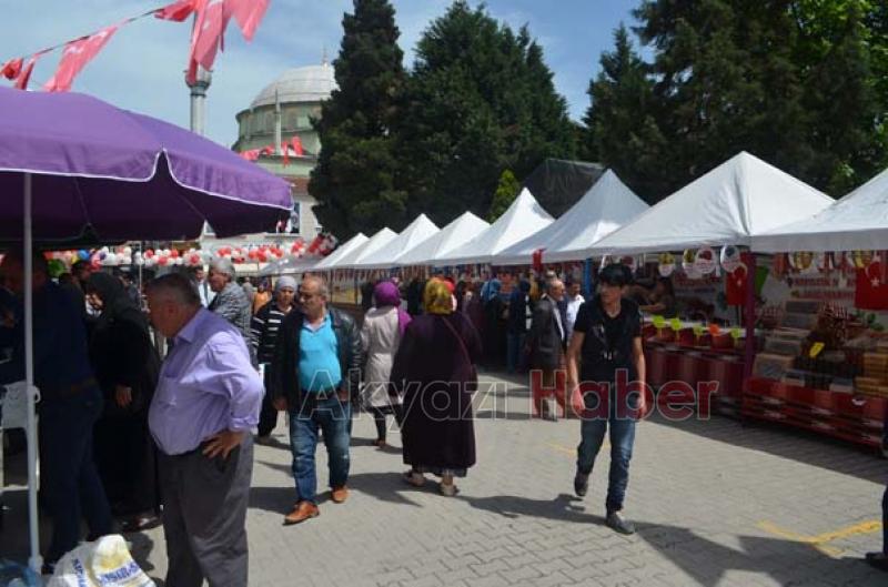 Akyazı Trabzonlular Derneğinden Mıhlama ve Horon Festivali