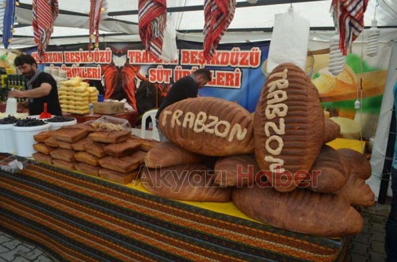 Akyazı Trabzonlular Derneğinden Mıhlama ve Horon Festivali