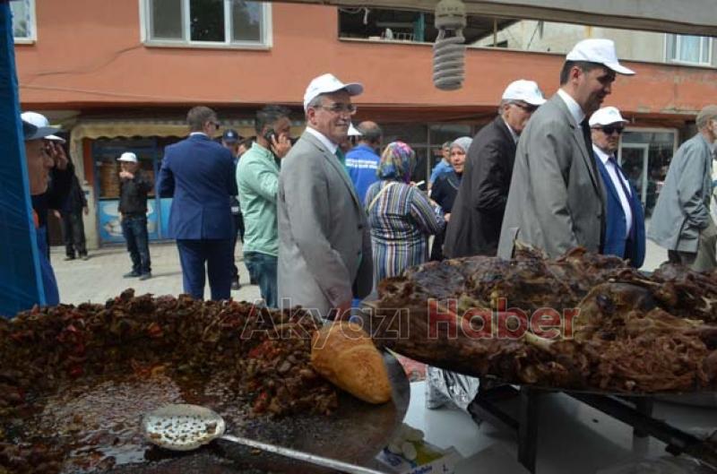 Akyazı Trabzonlular Derneğinden Mıhlama ve Horon Festivali