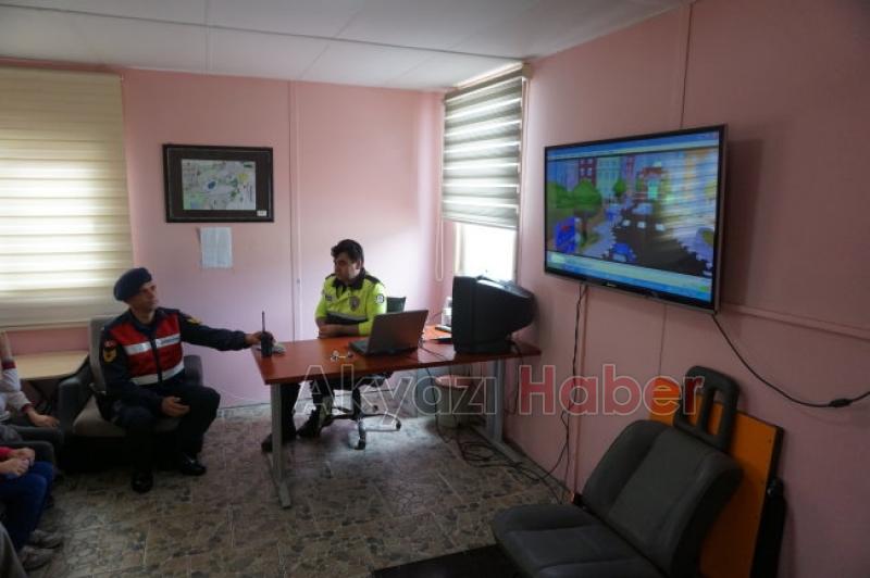 Akyazı Trafik Parkta Çocuklara trafik eğitimi verildi