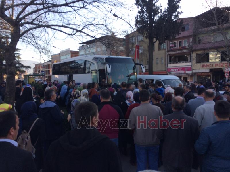 Akyazı Umre Kafilesi Dualarla Kutsal Topraklara uğurlandı  