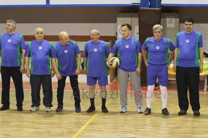 Akyazı Voleybol Turnuvası Maçları Başladı