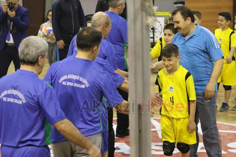 Akyazı Voleybol Turnuvası Maçları Başladı