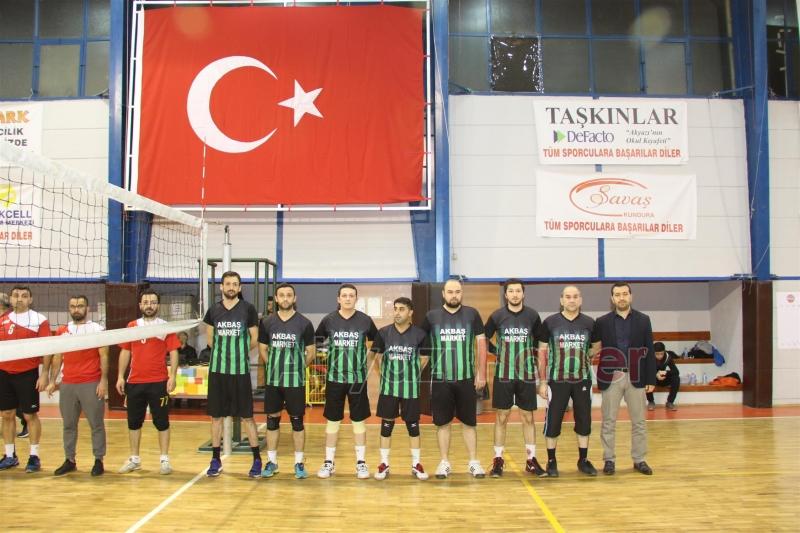 AKYAZI VOLEYBOL TURNUVASINDA HALK ÖZEL HAREKÂTI BİRİNCİ OLDU