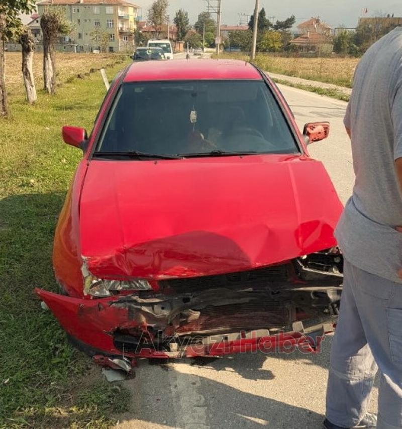 Akyazı Yağcılar Yolunda Trafik Kazası