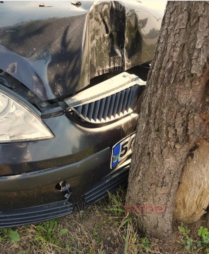 Akyazı Yağcılar Yolunda Trafik Kazası