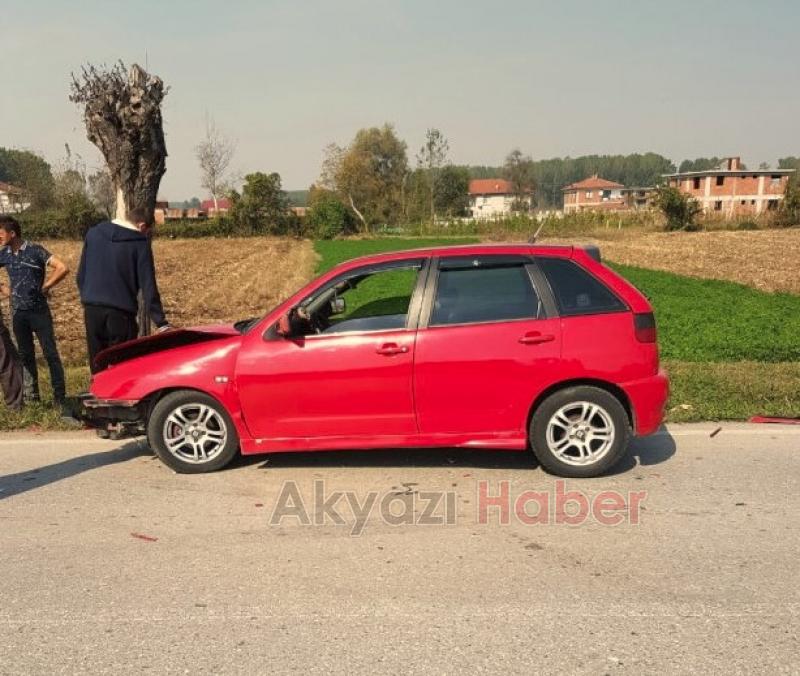 Akyazı Yağcılar Yolunda Trafik Kazası