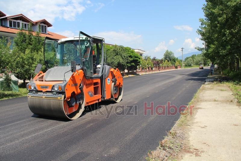 Akyazı Yahyalı da sıcak asfalt mutluluğu