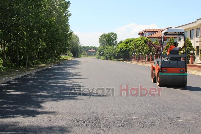 Akyazı Yahyalı da sıcak asfalt mutluluğu