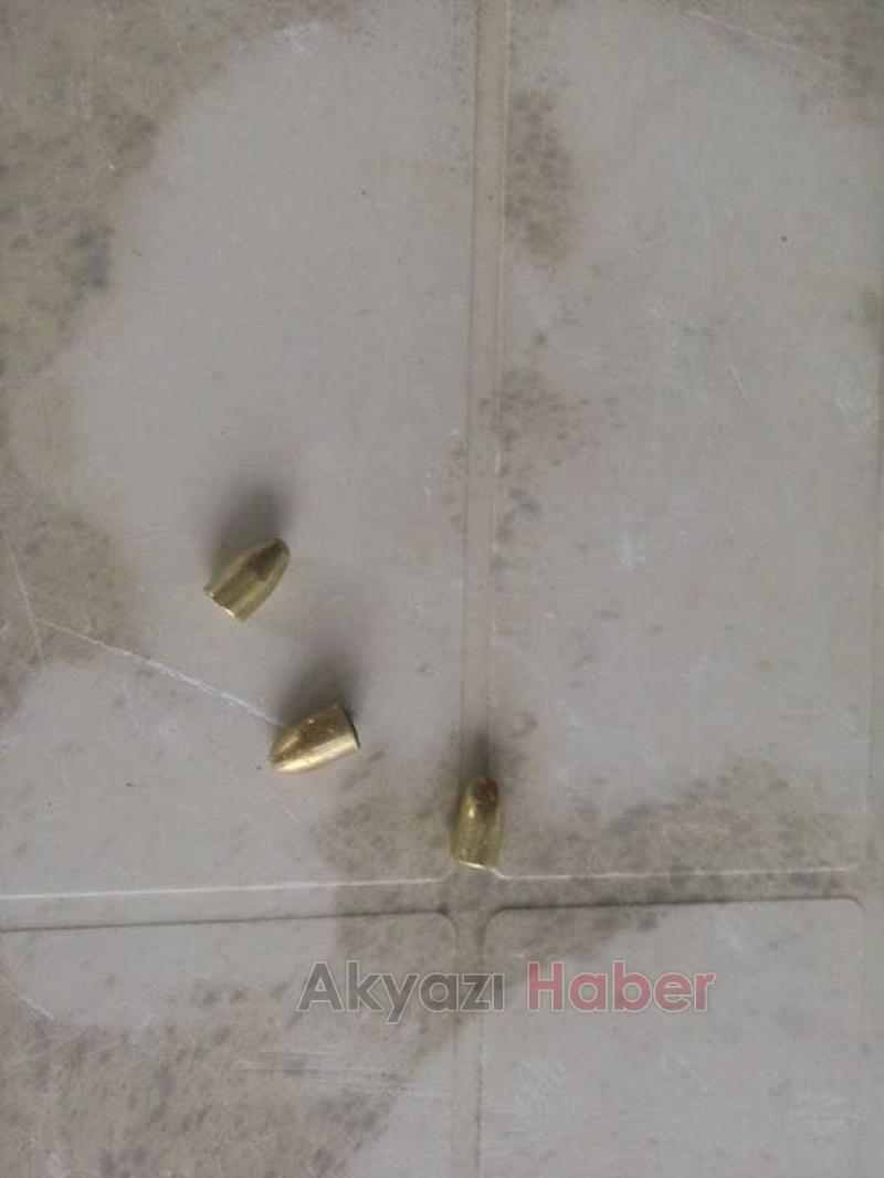 Akyazı Yanık Yaylasında Evi Kurşunladılar