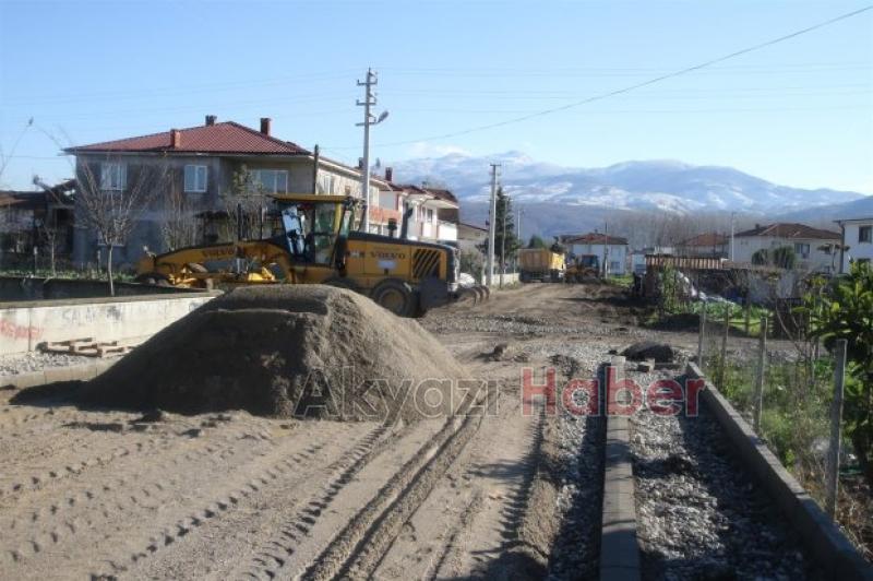 AKYAZI YENİ MAHALLE DE ÇALIŞMALAR HIZLANDI