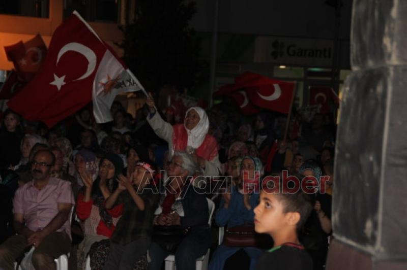 AKYAZI YİNE MEYDANLAYDI 15 TEMMUZ ŞEHİTLERİNİ UNUTMADILAR