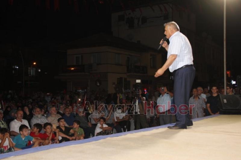AKYAZI YİNE MEYDANLAYDI 15 TEMMUZ ŞEHİTLERİNİ UNUTMADILAR