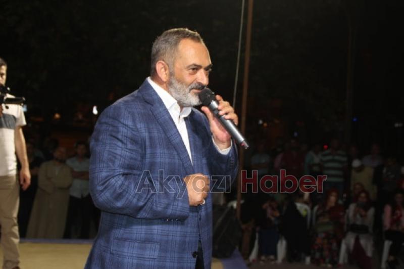 AKYAZI YİNE MEYDANLAYDI 15 TEMMUZ ŞEHİTLERİNİ UNUTMADILAR