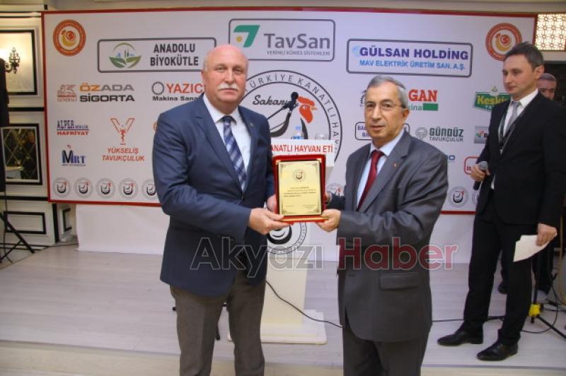AKYAZI ZİRAAT ODASI BAŞKANI BAYRAKTAR TAVUK ÜRETİCİLERİNİ UYARDI
