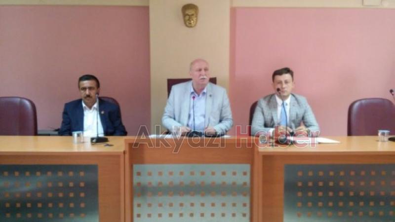 Akyazı Ziraat Odası Çiftçilerle Toplandı Fındık Üreticileri Tepkili