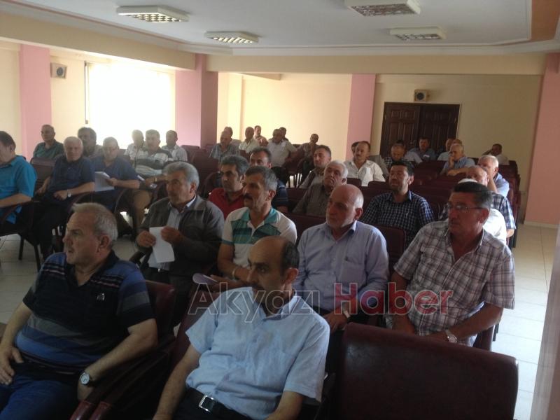 AKYAZI ZİRAAT ODASI MUHTARLAR VE ZİRAAT DELEGELERİ İLE TOPLANDI