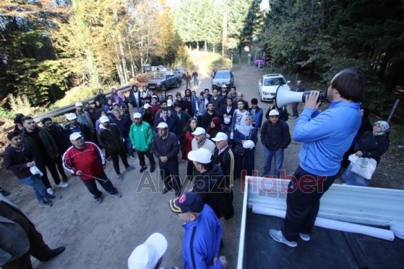 Akyazı Zirveye Yürüdü