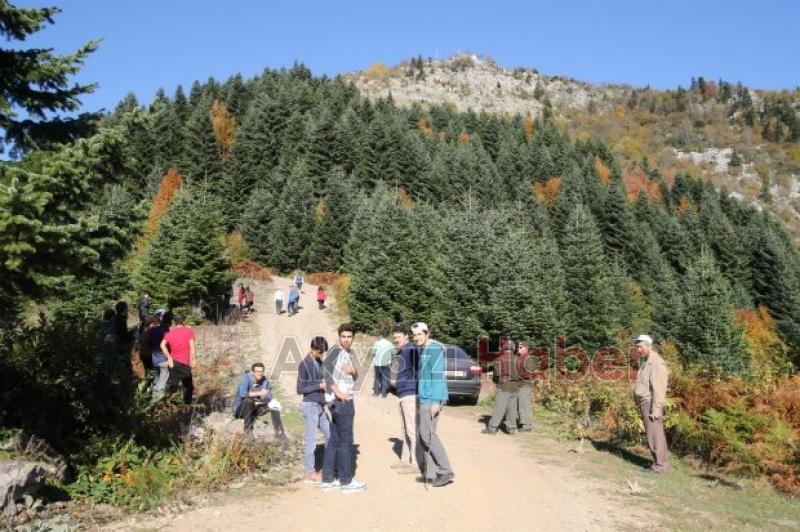 Akyazı Zirveye Yürüdü