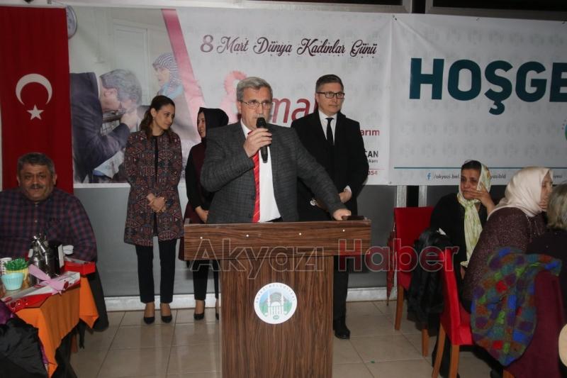 AKYAZI’DA 08 MART DÜNYA KADINLAR GÜNÜNE YOĞUN KATILIM