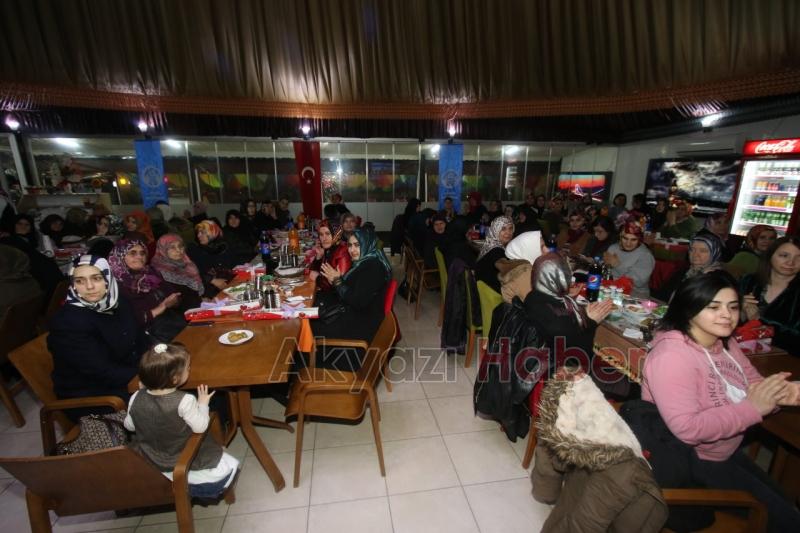 AKYAZI’DA 08 MART DÜNYA KADINLAR GÜNÜNE YOĞUN KATILIM