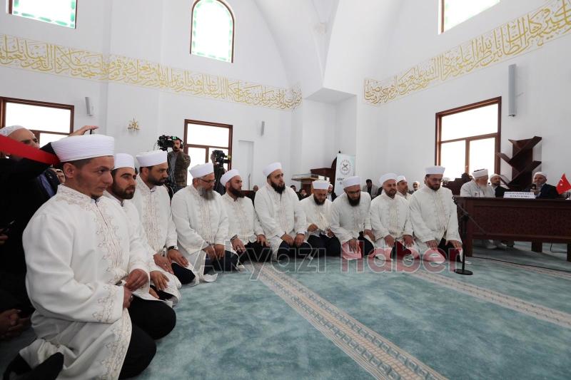 Akyazıda 20 Kurra Hafız İçin İcazet Merasimi Düzenlendi