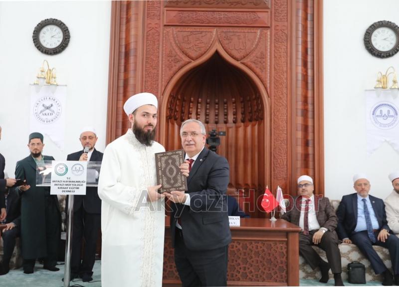 Akyazıda 20 Kurra Hafız İçin İcazet Merasimi Düzenlendi