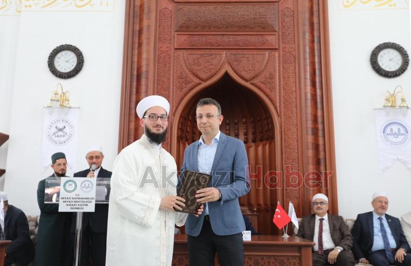 Akyazıda 20 Kurra Hafız İçin İcazet Merasimi Düzenlendi