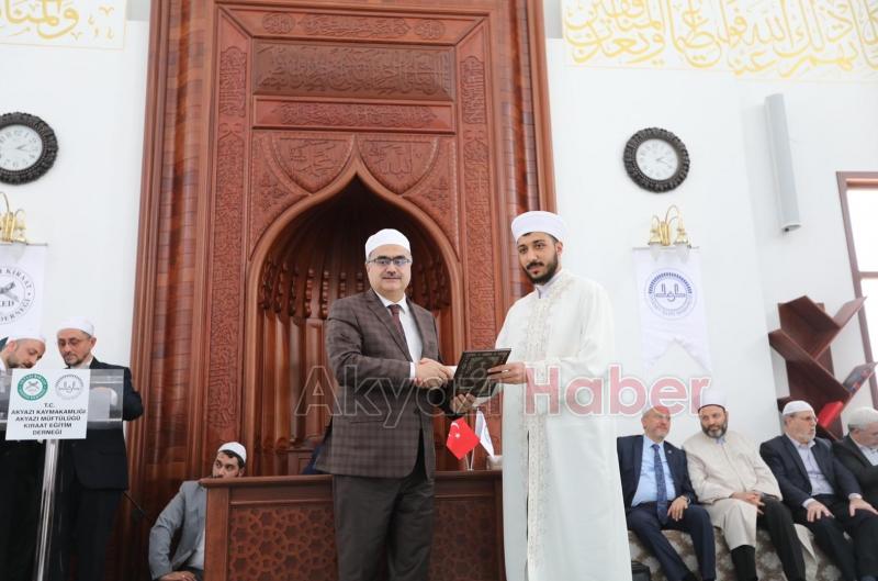 Akyazıda 20 Kurra Hafız İçin İcazet Merasimi Düzenlendi