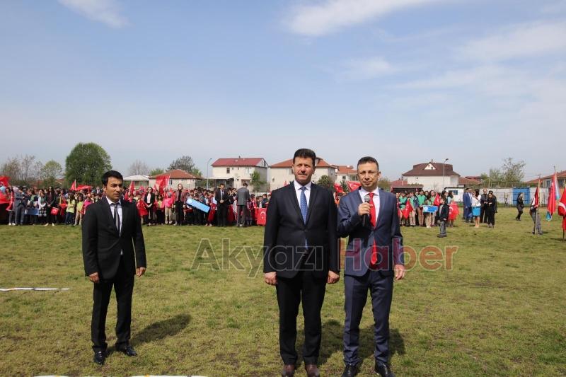 Akyazıda 23 Nisan Coşkuyla kutlandı