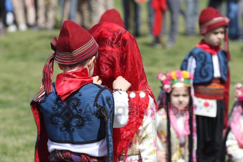 Akyazıda 23 Nisan Coşkuyla kutlandı