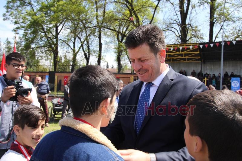 Akyazıda 23 Nisan Coşkuyla kutlandı