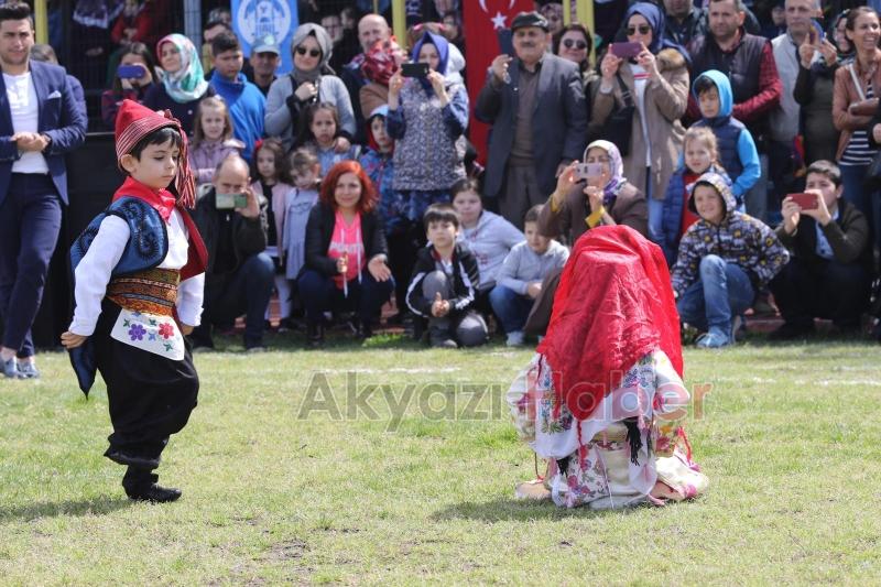 Akyazıda 23 Nisan Coşkuyla kutlandı